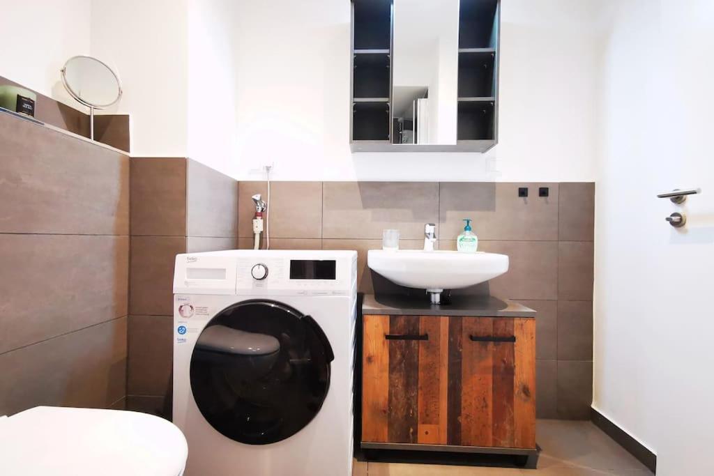 Hh 03 By Rockchair - Superhost Status - Modernes Apartment Mit Sonnigem Balkon & Premium Boxspringbetten In Winterhude - Hamburg Top Geheimtipp 外观 照片