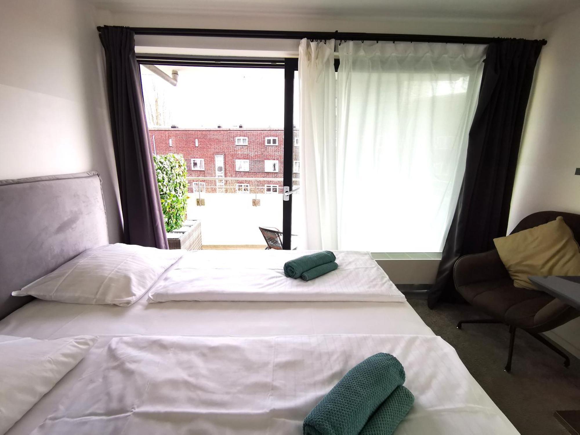 Hh 03 By Rockchair - Superhost Status - Modernes Apartment Mit Sonnigem Balkon & Premium Boxspringbetten In Winterhude - Hamburg Top Geheimtipp 外观 照片